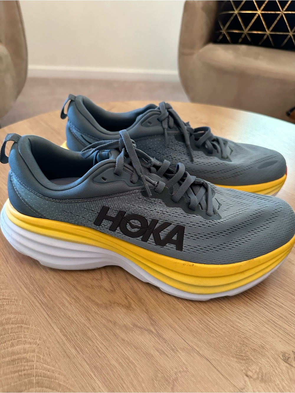 Hoka One One Men’s Bondi 8 Sz 11.5 D Medium Running Shoes Sneakers size 10.5